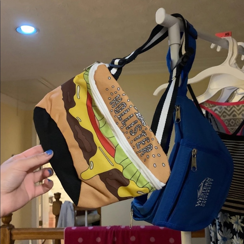 Fanny packs